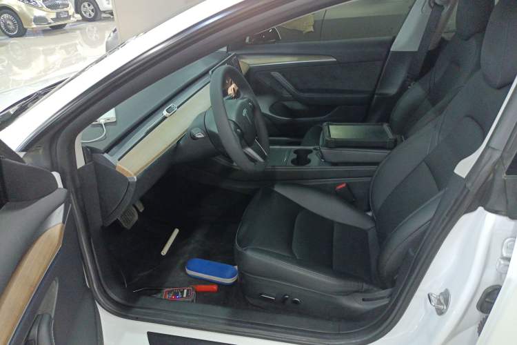 Used Tesla Model 3 2022 Rear-Wheel-Drive Version
