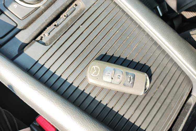 Used Mazda Mazda 3 Axela 2017 Sedan 1.5L Automatic Luxury Model Emission Standard China V
