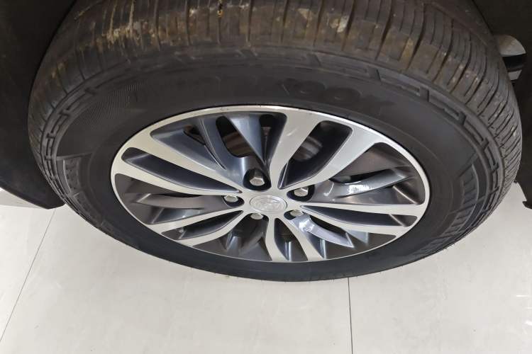 Used Buick GL8 2023 ES Lu Zun Deluxe Model
