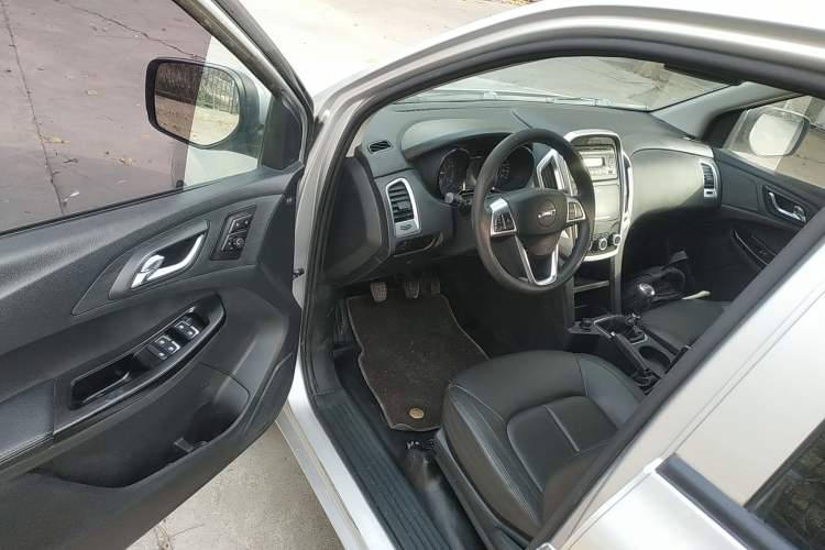 Used JMC Baodian 2020 2.5T Diesel Two-Wheel Drive Comfort Edition Long Wheelbase JX4D25A6L
