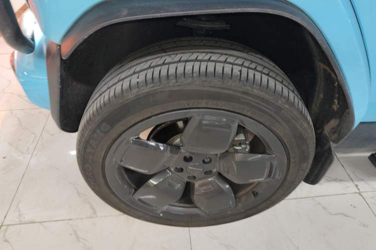 Used iCAR V23 2025 501 Four-Wheel Drive Intelligent Driving Version
