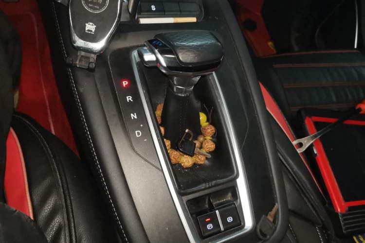 Used JETOUR X70M 2021 1.5T DCT Luxury Partner Model 7 Seats