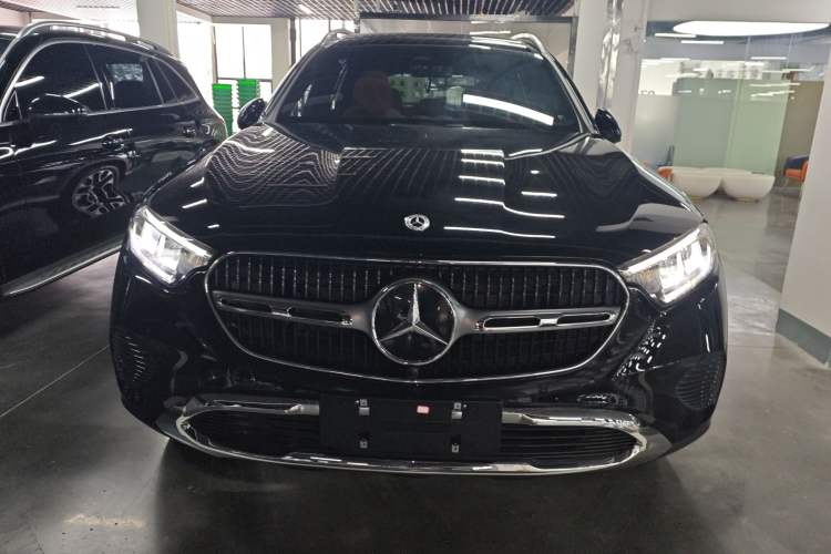 Used Mercedes-Benz GLC 2024 GLC 260 L 4MATIC Dynamic Edition 5-seater