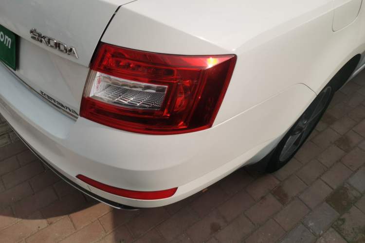 Used Skoda Octavia 2016 1.6L Automatic Smart Drive Edition