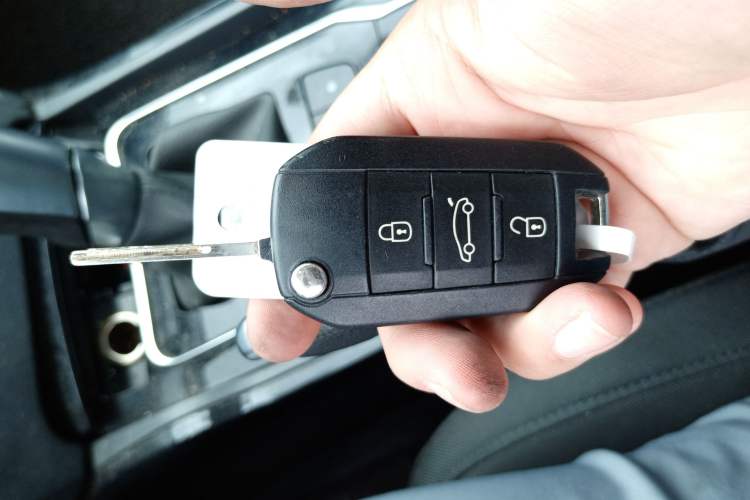 Used Peugeot 508 2015 2.0L Automatic Zhiyi Edition
