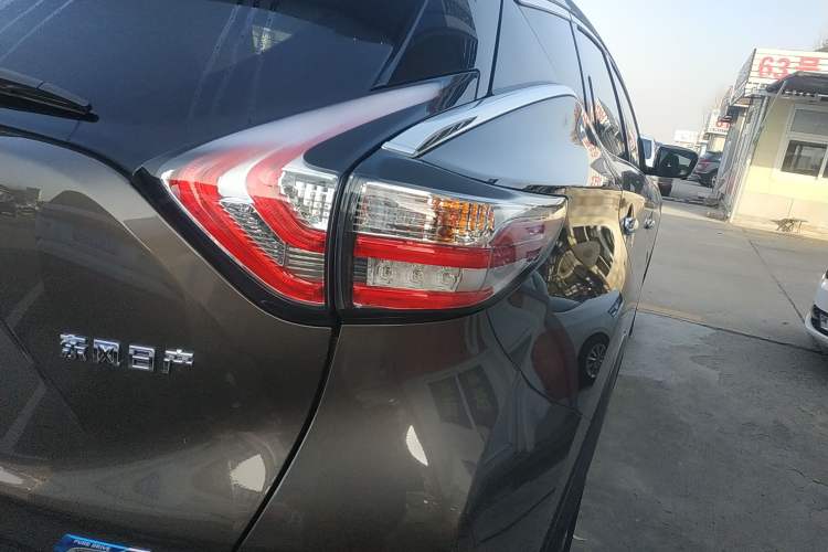 Used Nissan Murano 2019 2.5L XL Two-Wheel Drive Smart Connect Luxury Edition China VI Standard