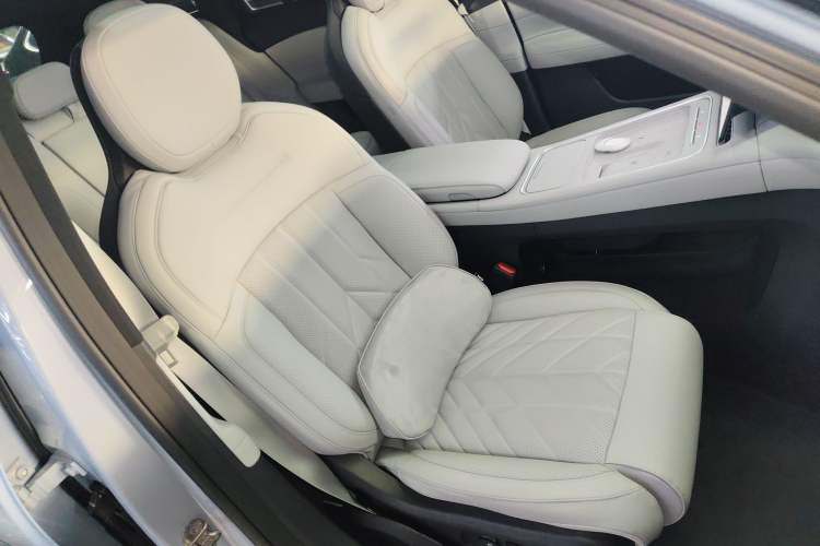 Used Nio ES6 2024 75 kWh