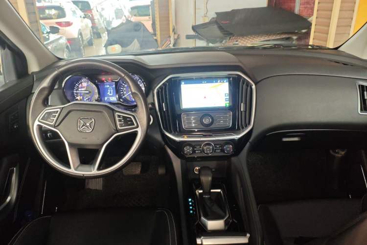 Used JMC Yusheng S350 2016 2.0T Automatic Two-Wheel Drive Gasoline Ultra-Luxury 7-Seater