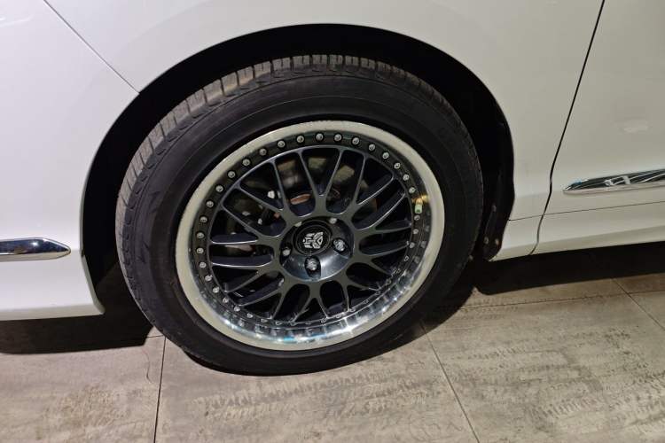 Used Honda Elysion 2016 2.4L Supreme Edition
