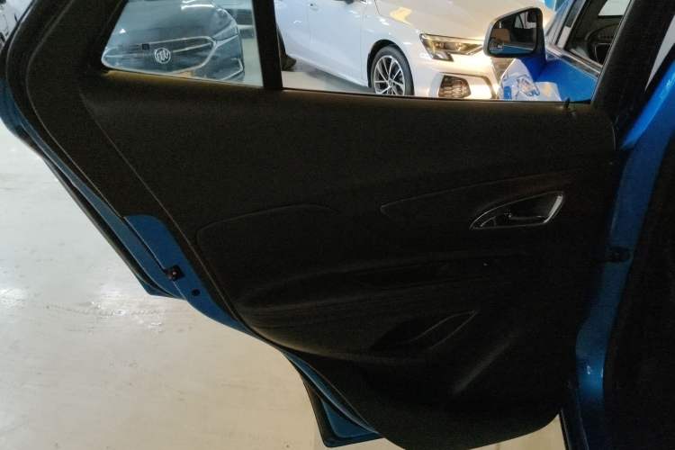 Used Buick Encore 2015 1.4T Automatic Two-Wheel Drive Urban Leading Model
