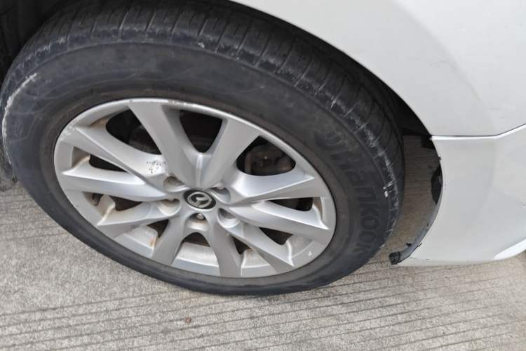 Used Mazda Atenza 2014 2.0L Blue Sky Fashion Edition
