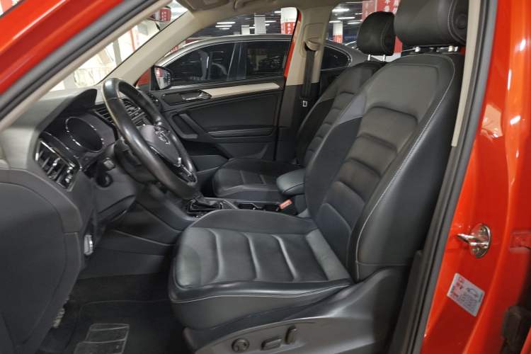 Used Volkswagen Tiguan L 2017 330TSI Automatic Two-Wheel Drive Luxury Edition