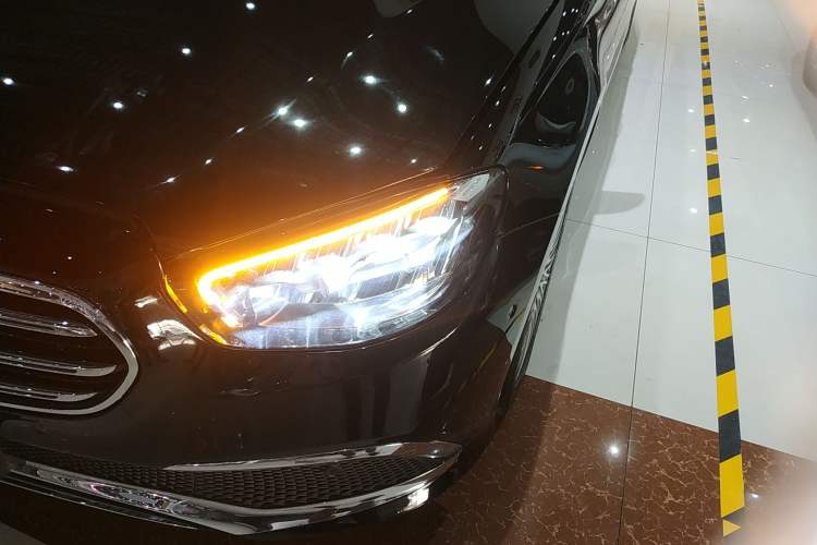 Used Mercedes-Benz E-Class 2021 Facelift E 300 L Stylish Edition