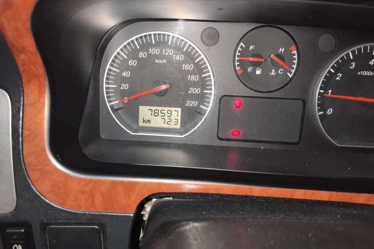 Used Jinbei Grace 2015 2.0L Classic Edition Standard Model Long Wheelbase 7/9 Seats