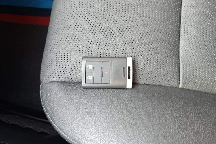 Used Chevrolet Captiva 2017 2.4L Two-Wheel Drive Luxury Edition 7 Seats
