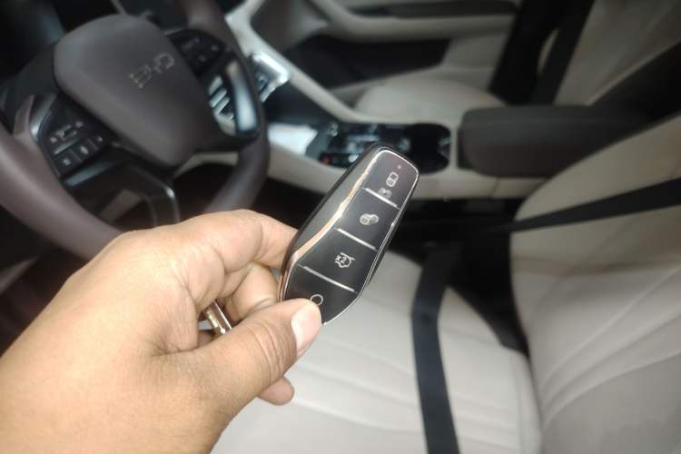 Used BYD Song PLUS New Energy 2025 EV Intelligent Driving Version 520km Premium Model
