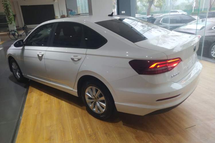 Used Volkswagen Lavida 2022 1.5L Automatic Fashion Edition
