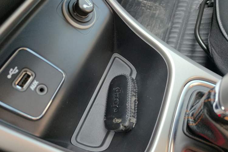 Used  Compass 2017 200T Automatic Family Edition