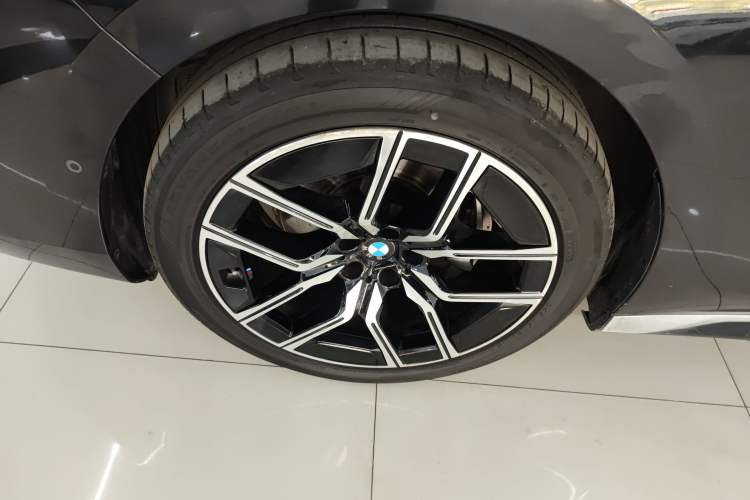 Used BMW 7 Series 2023 735Li M Sport Package