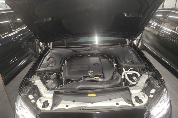 Used Mercedes-Benz E-Class 2021 E 300 L Sporty and Stylish Model
