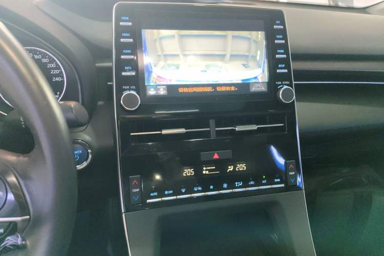 Used Toyota Avalon 2019 Dual-Engine 2.5L Luxury Edition China VI Standard
