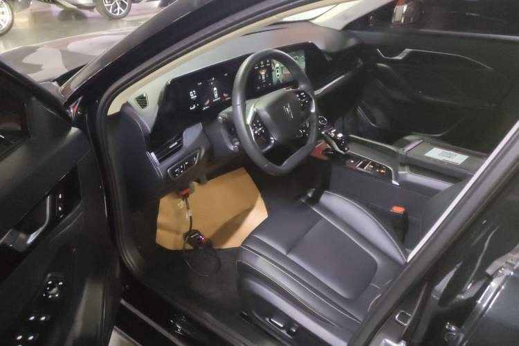 Used Bestune B70 2023 Third Generation 1.5T Automatic Enjoyment Version
