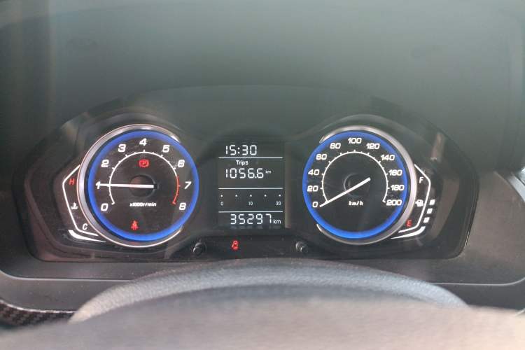 Used BAIC Senova X25 2015 1.5L Manual Comfort Model
