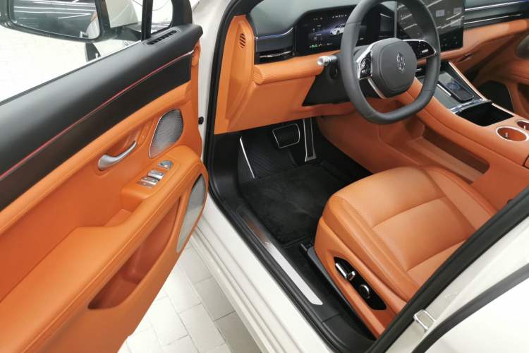 Used Hima AITO M5 2025 Extended-Range Ultra All-Wheel-Drive Version
