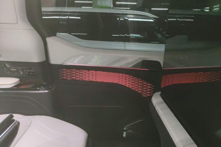 Used Zeekr 009 2024 GAC Trumpchi
