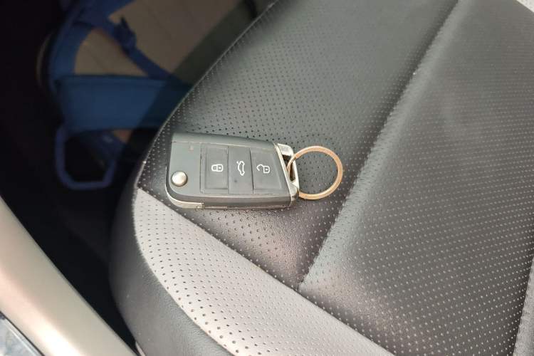 Used Volkswagen T-ROC 2024 280TSI DSG Two-Wheel-Drive Time Edition
