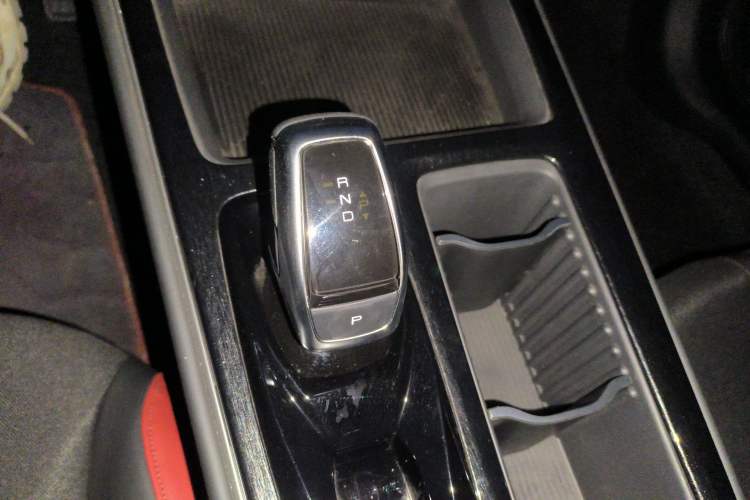 Used Dongfeng Aeolus Yixuan MAX 2023 1.5T Super-Powered Dad Edition
