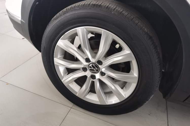 Used Volkswagen T-ROC 2021 280TSI DSG Two-Wheel Drive Elite Connect Edition
