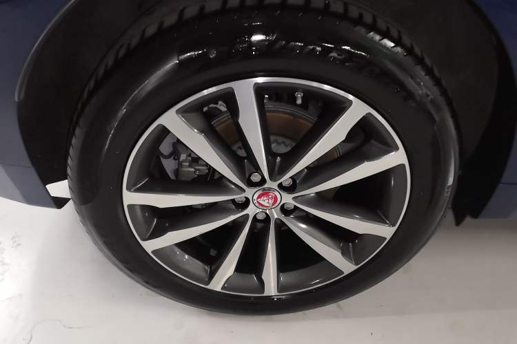 Used Jaguar F-PACE 2021 250 PS R-Dynamic S
