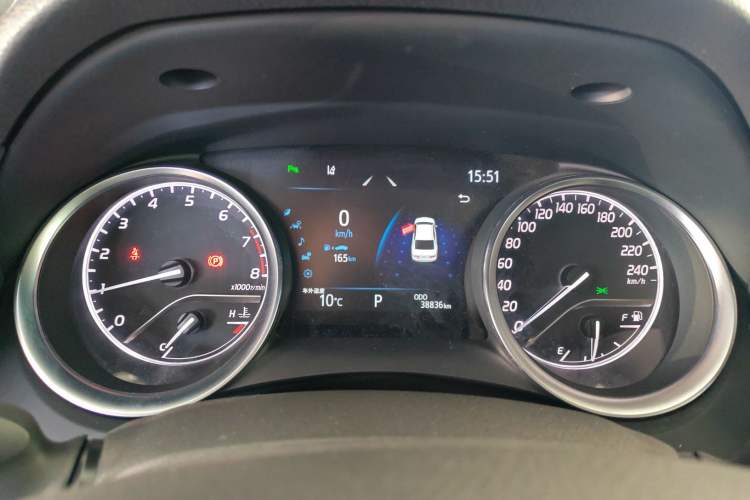 Used Toyota Camry 2021 2.0G Luxury Edition
