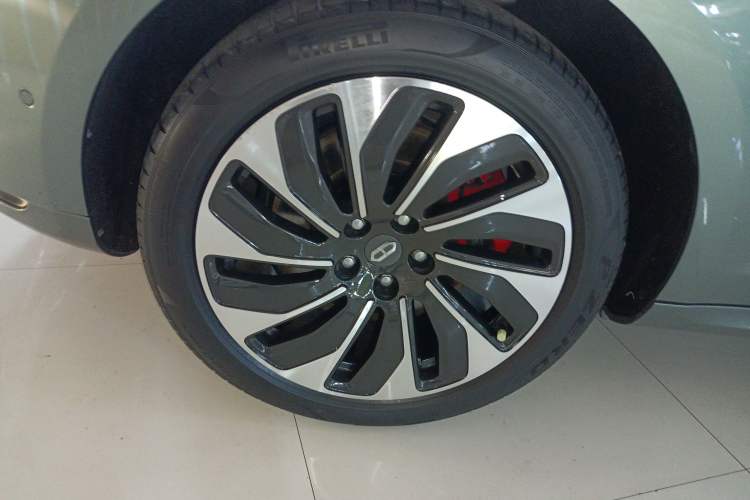 Used Hima AITO M5 2022 Extended-Range Four-Wheel Drive Performance Version
