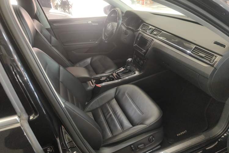 Used Volkswagen Passat 2017 330TSI DSG Prestige Edition
