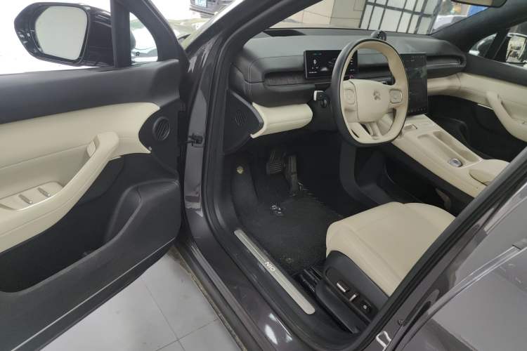 Used Nio ES6 2023 75 kWh
