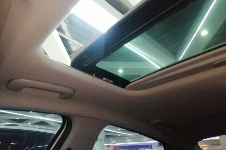 Used Hyundai Elantra 2021 1.5L CVT LUX Prestige Edition