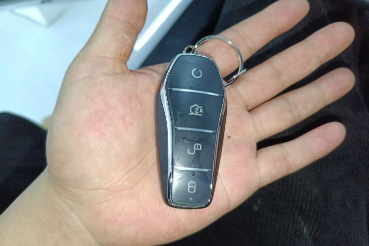 Used BYD Qin L 2025 DM-i Smart Drive 120KM Superior Model
