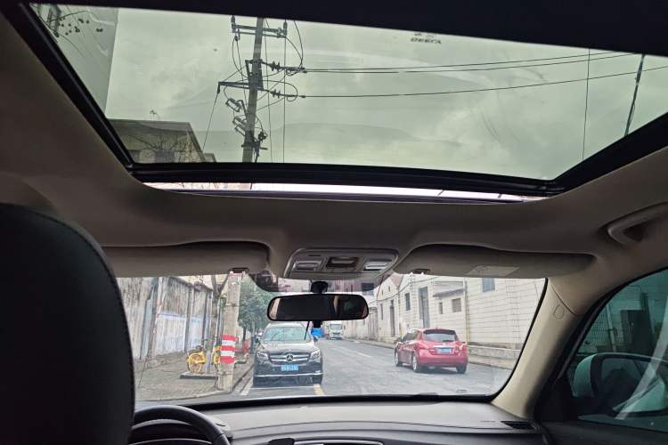 Used Geely Auto Emgrand X7 Sport 2018 1.8TD Automatic Two-Wheel Drive Smart Connect 4G Internet Edition