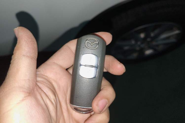 Used Mazda CX-5 2015 2.0L Automatic Two-Wheel Drive Urban Version