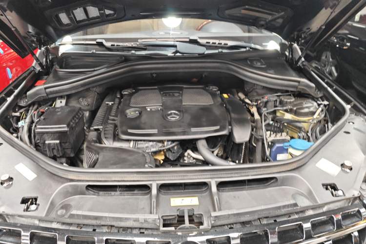 Used Mercedes-Benz M-Class 2012 ML 350 Luxury Edition
