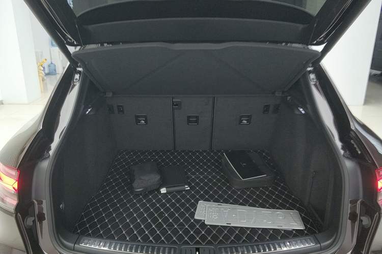 Used Porsche Macan 2021 Macan 2.0T