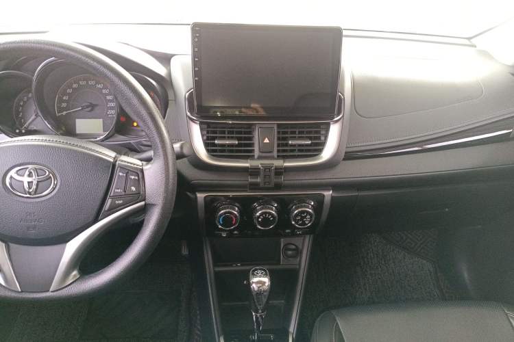 Used Toyota YARiS L 2021 X-Trail 1.5L CVT Luxury Edition
