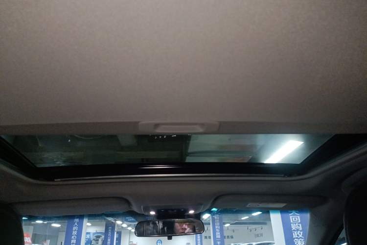 Used Toyota Camry 2023 2.0G Luxury Edition
