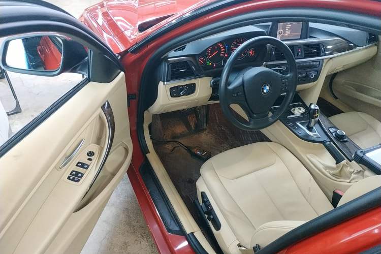 Used BMW 3 Series 2013 320Li Fashion Model