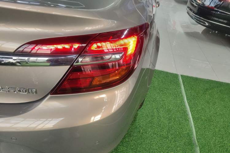 Used Buick Regal 2015 2.0L Leading Fashion Edition
