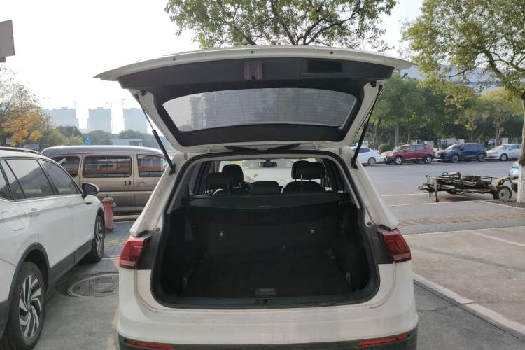 Used Volkswagen Tiguan L 2022 330TSI Automatic Two-Wheel Drive Comfort Edition
