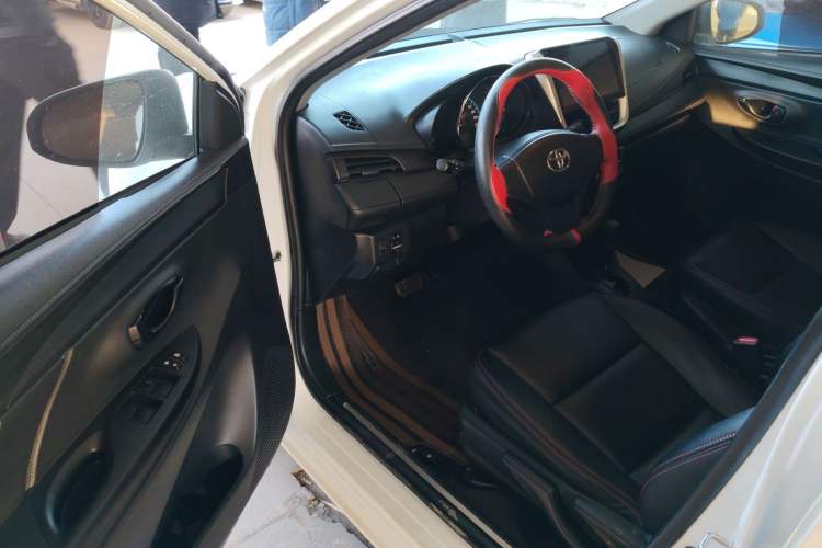 Used Toyota YARiS L 2019 1.5E CVT Dynamic Edition China VI compliant
