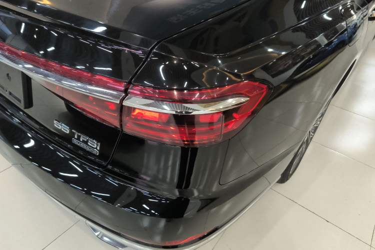 Used Audi A8 2021 A8L 55 TFSI quattro Luxury Model
